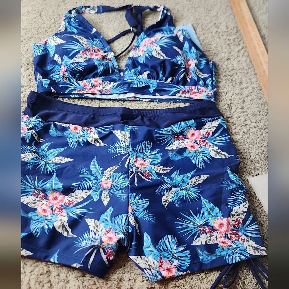 Women's Two Piece Tankini Swim Top With Swim Shorts With Ties - Yonique - L